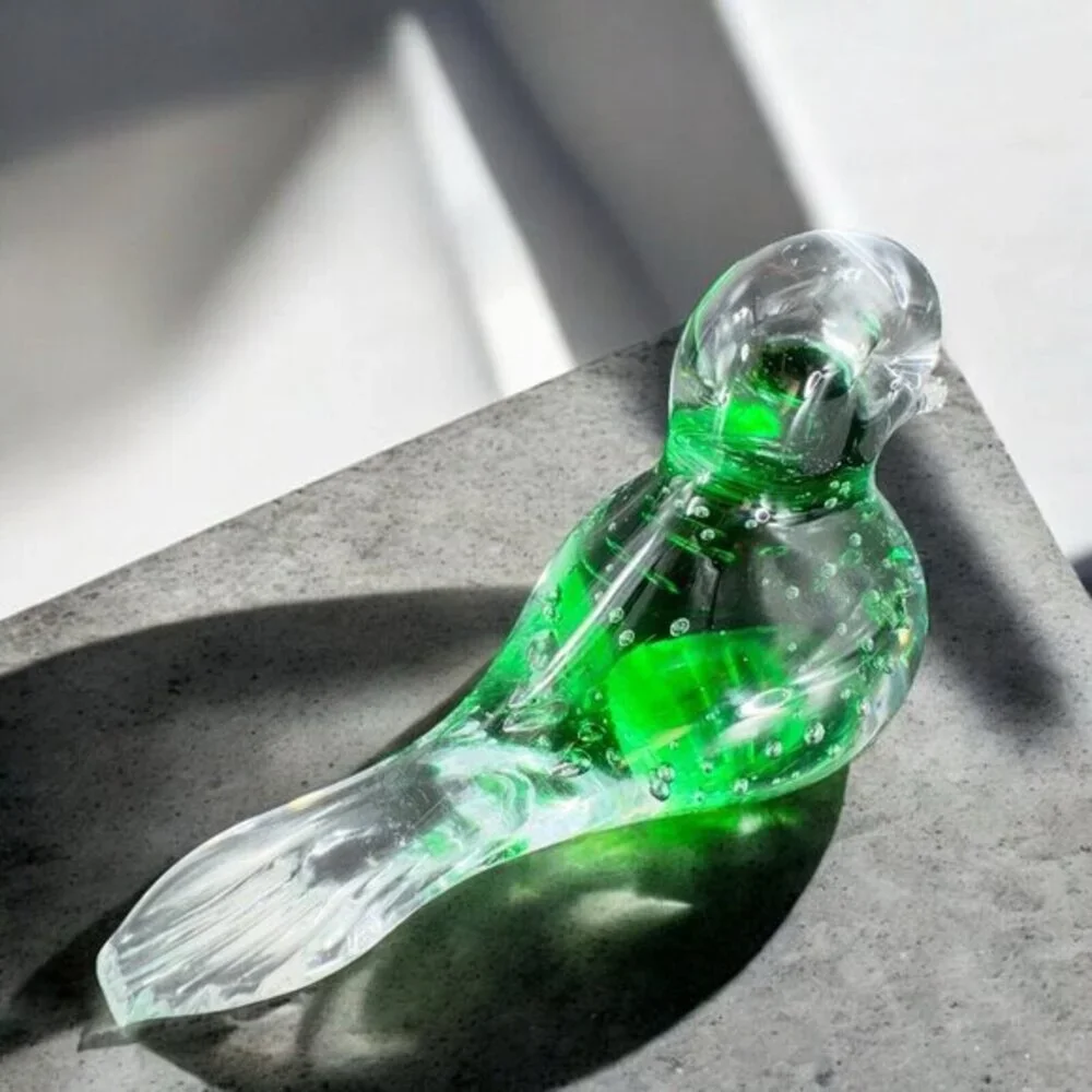 Vintage Italian Art Glass Green Bird Figurine With Small Bubbles Polished Bottom